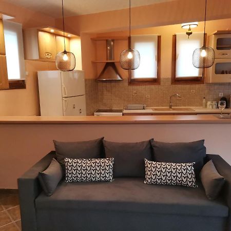 Christie'S Ground Floor Apartment By The Sea Kato Gatzea Zewnętrze zdjęcie